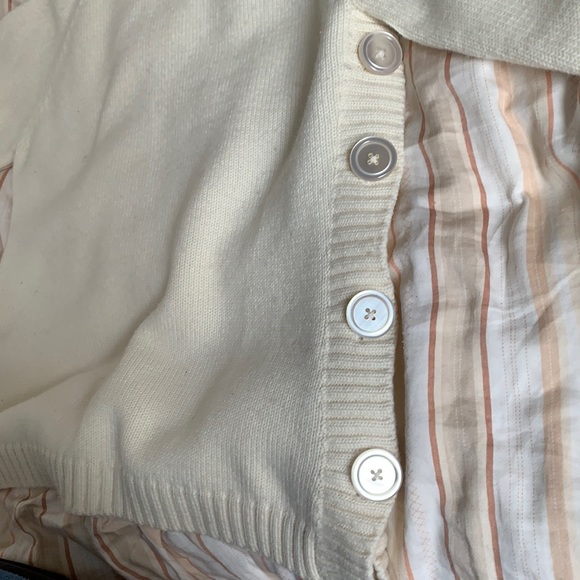 Cherokee white turtleneck size women’s medium worn maybe five times - Picture 2 of 4